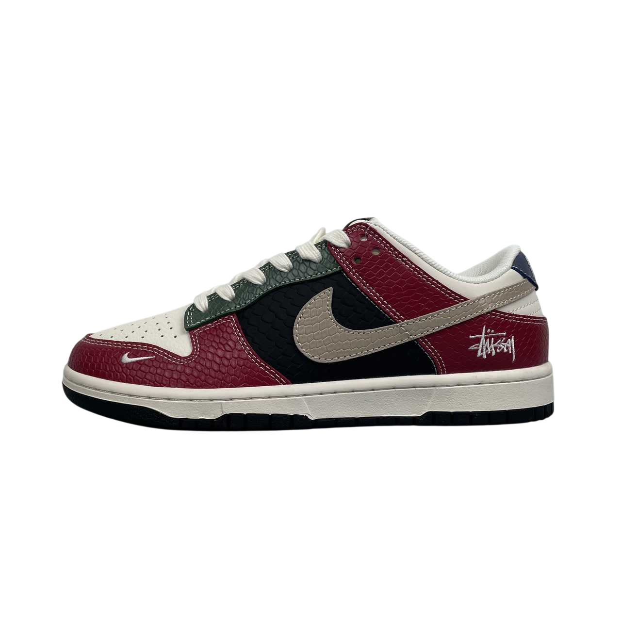 SB Dunk Low "Cherry" Sneaker – Low Cut Street Style Everyday Comfort