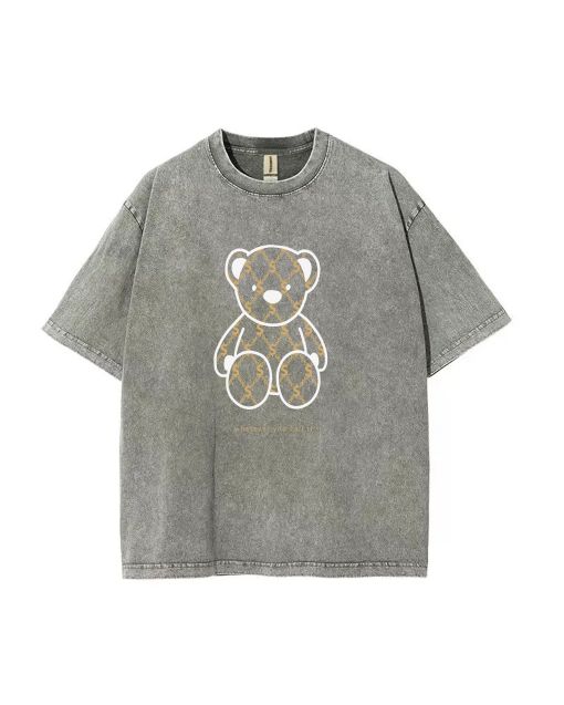 Classic Teddy Bear-31 Mineral Wash T-Shirt: Cool Unisex Beach Shirt for Teens - Perfect for Casual Wear, School & Summer Holidays