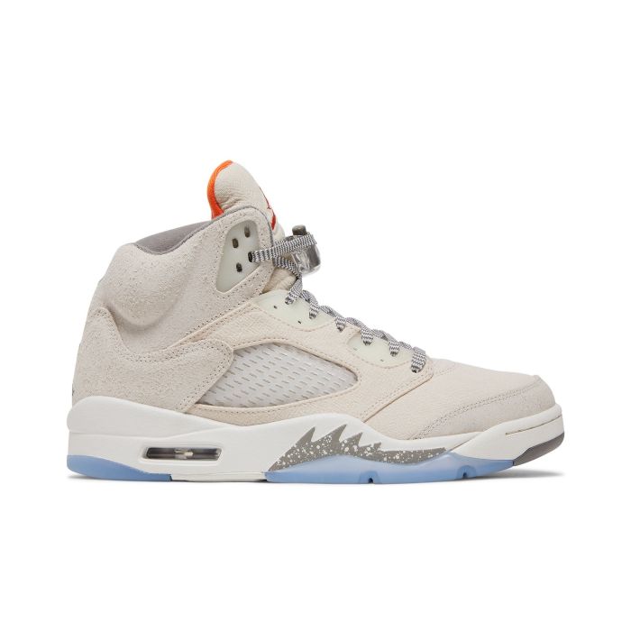 Air Jordan 5 Retro SE Craft 'Light Orewood Brown' Sneakers