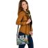 butterfly flying to the sound of guitar Shoulder Handbag